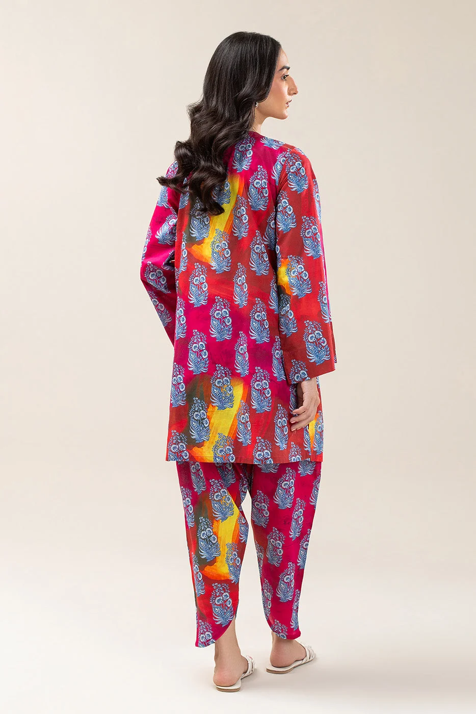 2 PIECE PRINTED DORIA LAWN SUIT (PRET) — view 4