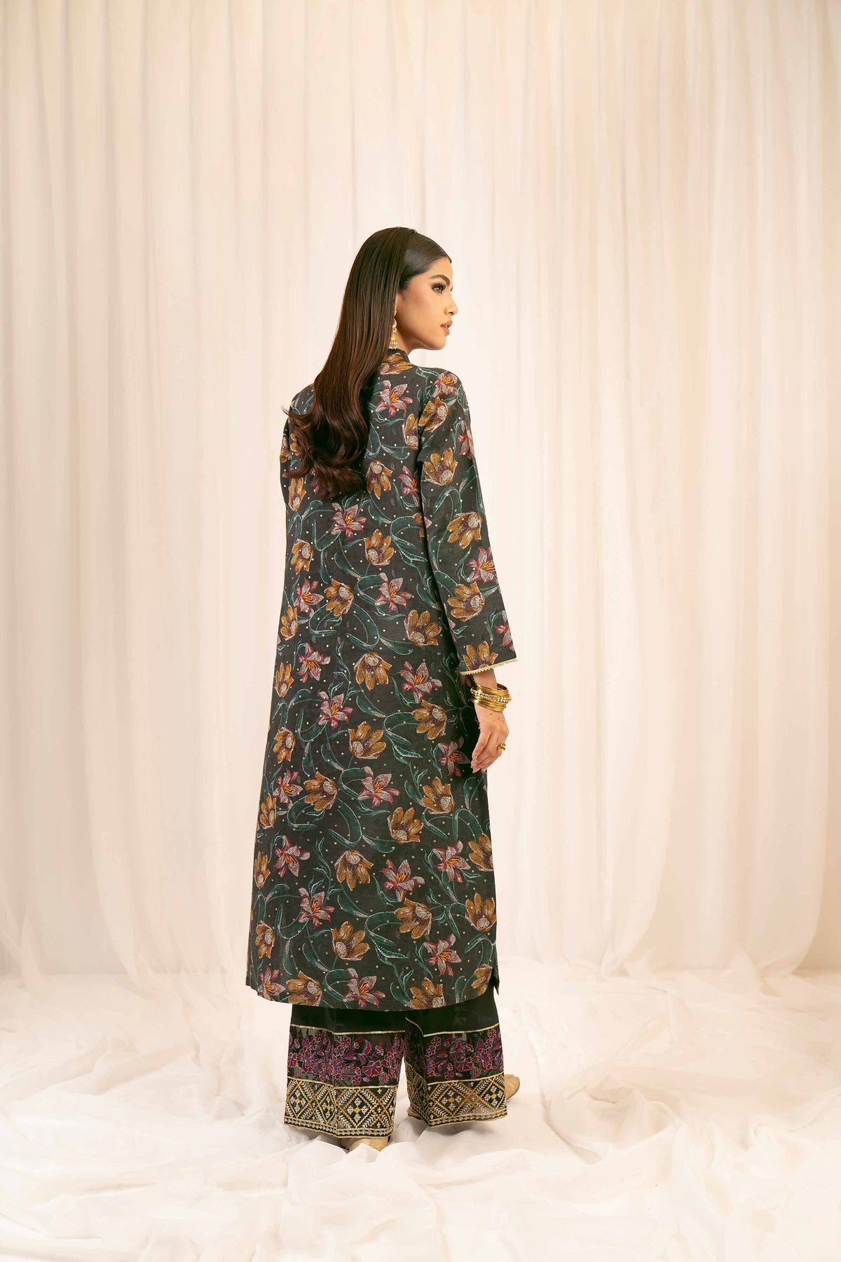 2 PIECE - PRINTED EMBROIDERED SUIT - — view 2